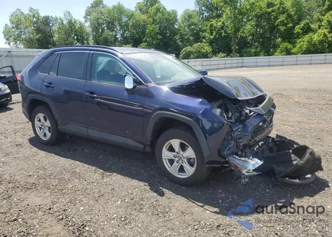 2021 Toyota Rav4 Xle z USA, uszkodzony, nr VIN 2T3P1RFV8MW191624